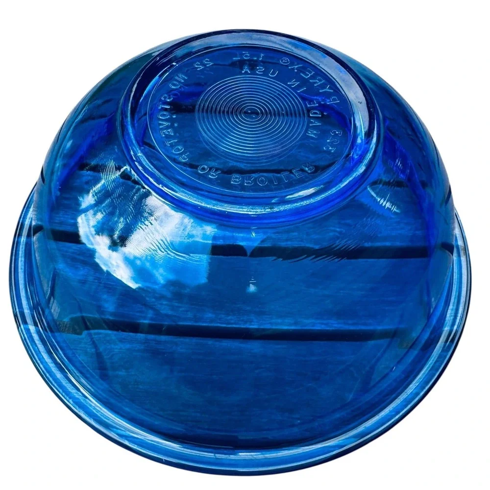 Pyrex Cobalt Blue Glass Nesting Mixing Bowls Set of 3 322 323 325 Made in USA
